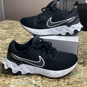 NIKE Renew 2 Stroke Running Shoe Sz 8.5